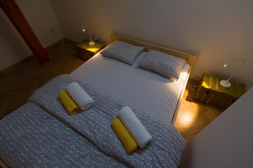 Jump In Hostel Vandrarhem *