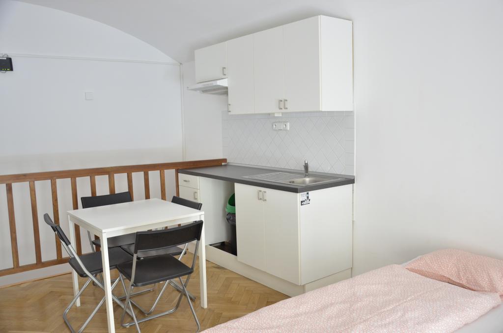 Jump In Hostel Vandrarhem Prag