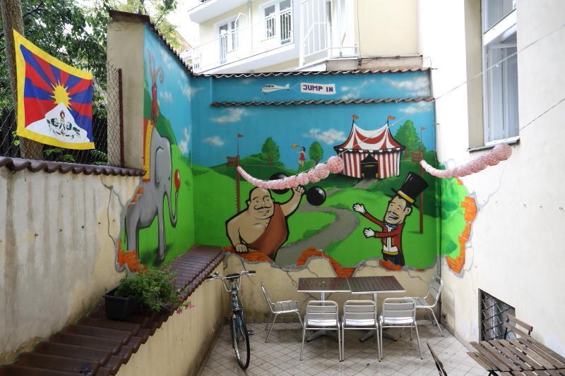 Jump In Hostel * Prag