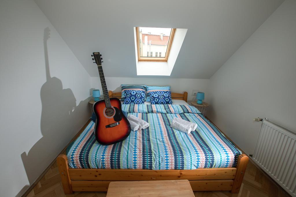 Jump In Hostel Prag