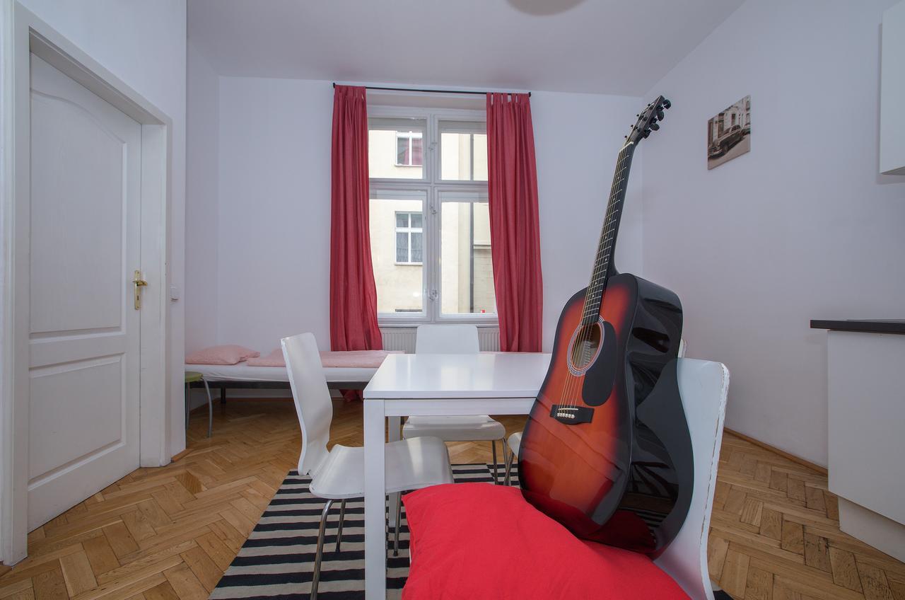 Jump In Hostel Prag