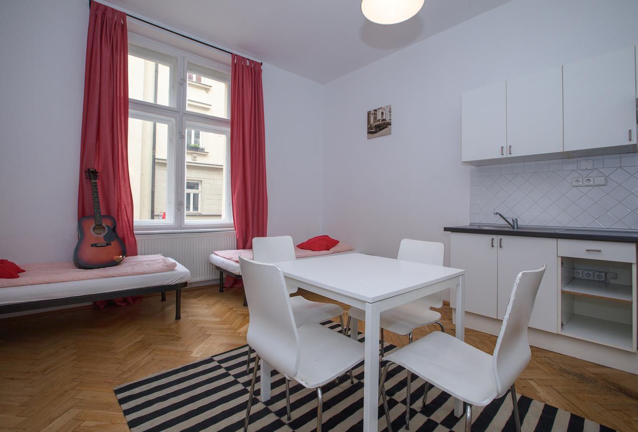 Jump In Hostel Prag