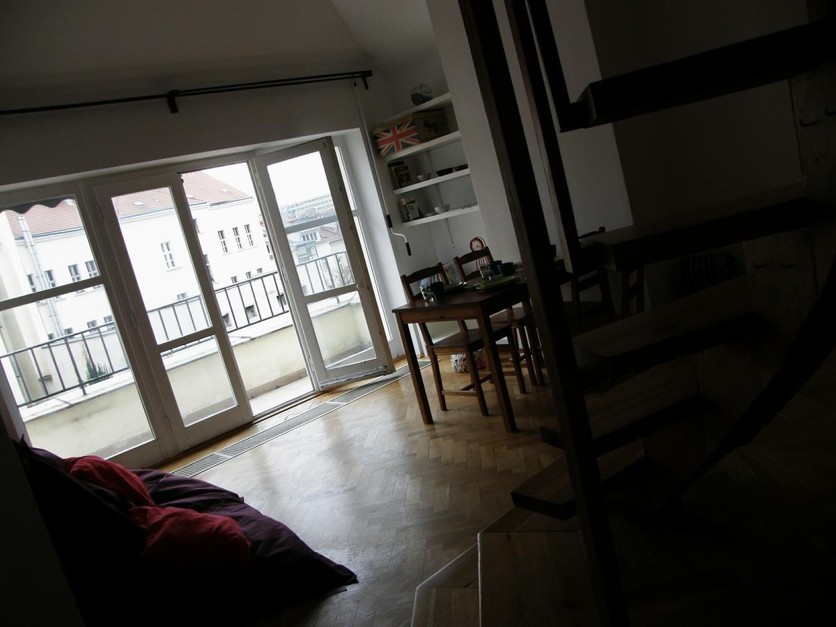 Jump In Hostel Vandrarhem *